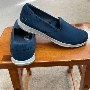 Skechers Air Cooled Goga Mat slip-on walking shoes